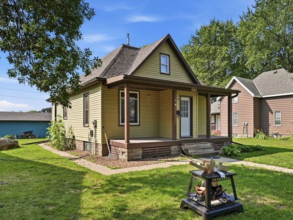 1009 Campbell Avenue NW, Willmar, MN 56201