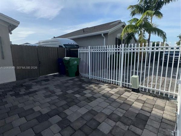 27667 SW 133rd Pl , Homestead, FL 33032