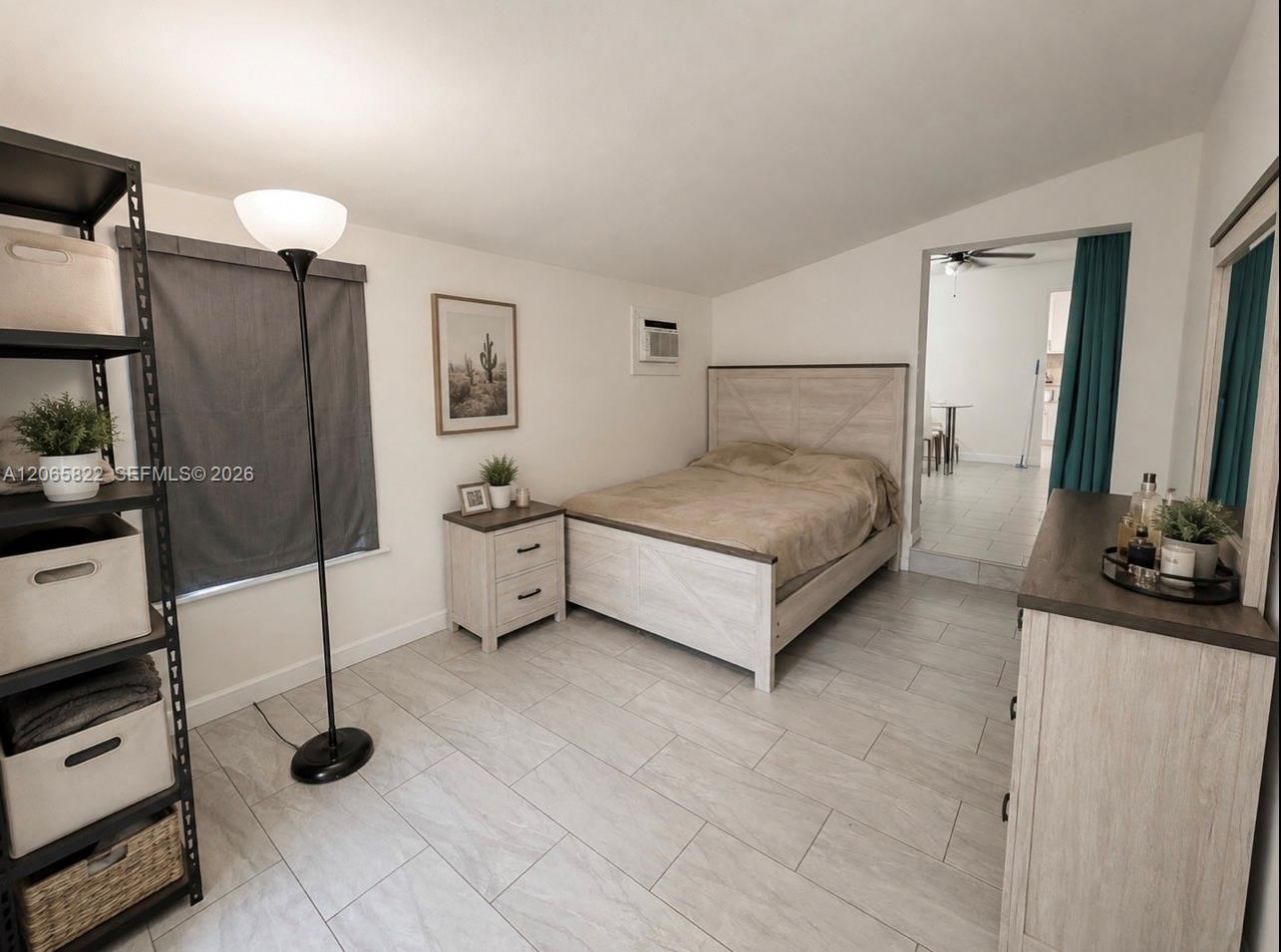5920 NE 1st Ter , Fort Lauderdale, FL 33334 Photo