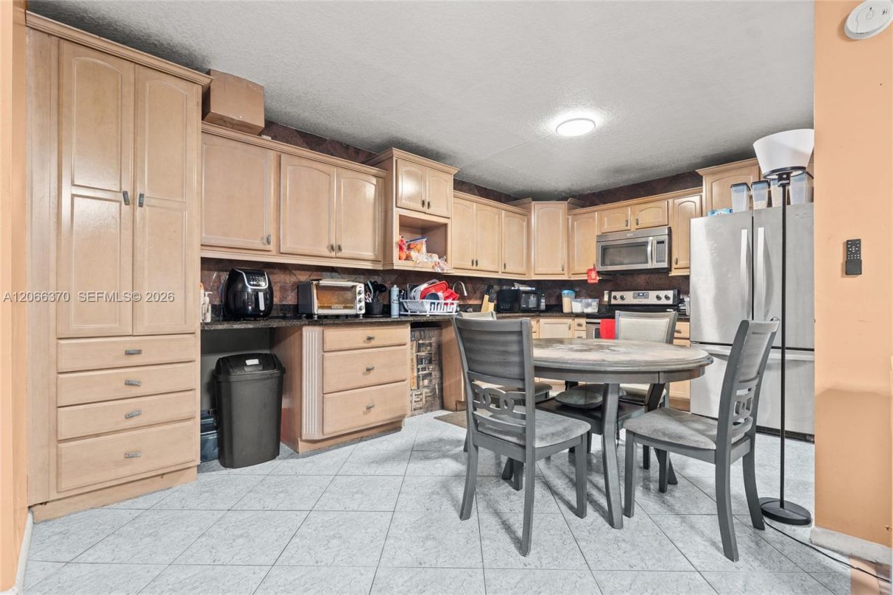 511 Shady Pine Way , Unit D1, Greenacres, FL 33415 Photo