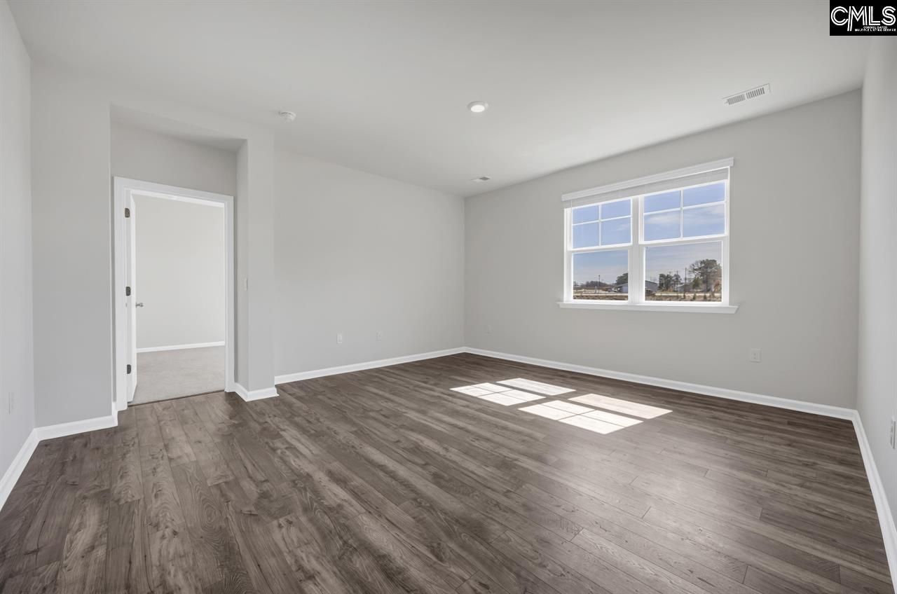 509 Leathertree Lane  Photo 15