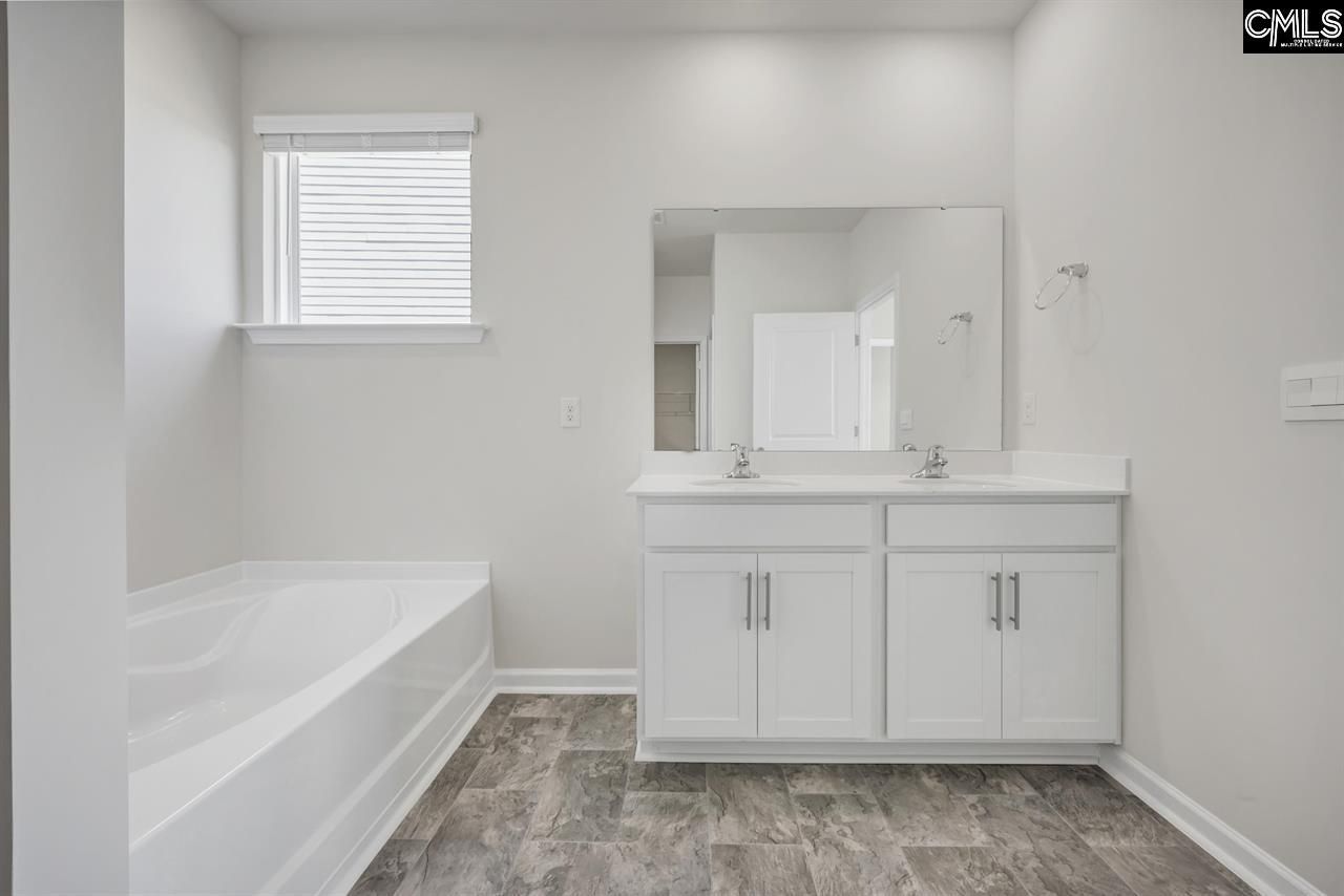 509 Leathertree Lane  Photo 21