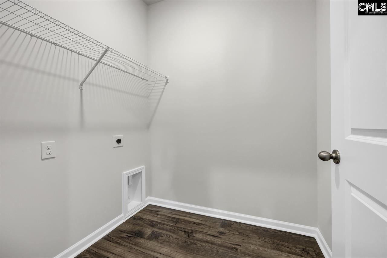 509 Leathertree Lane  Photo 24