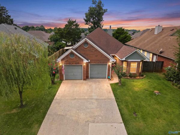 512 Sussex Drive SW, Huntsville, AL 35824
