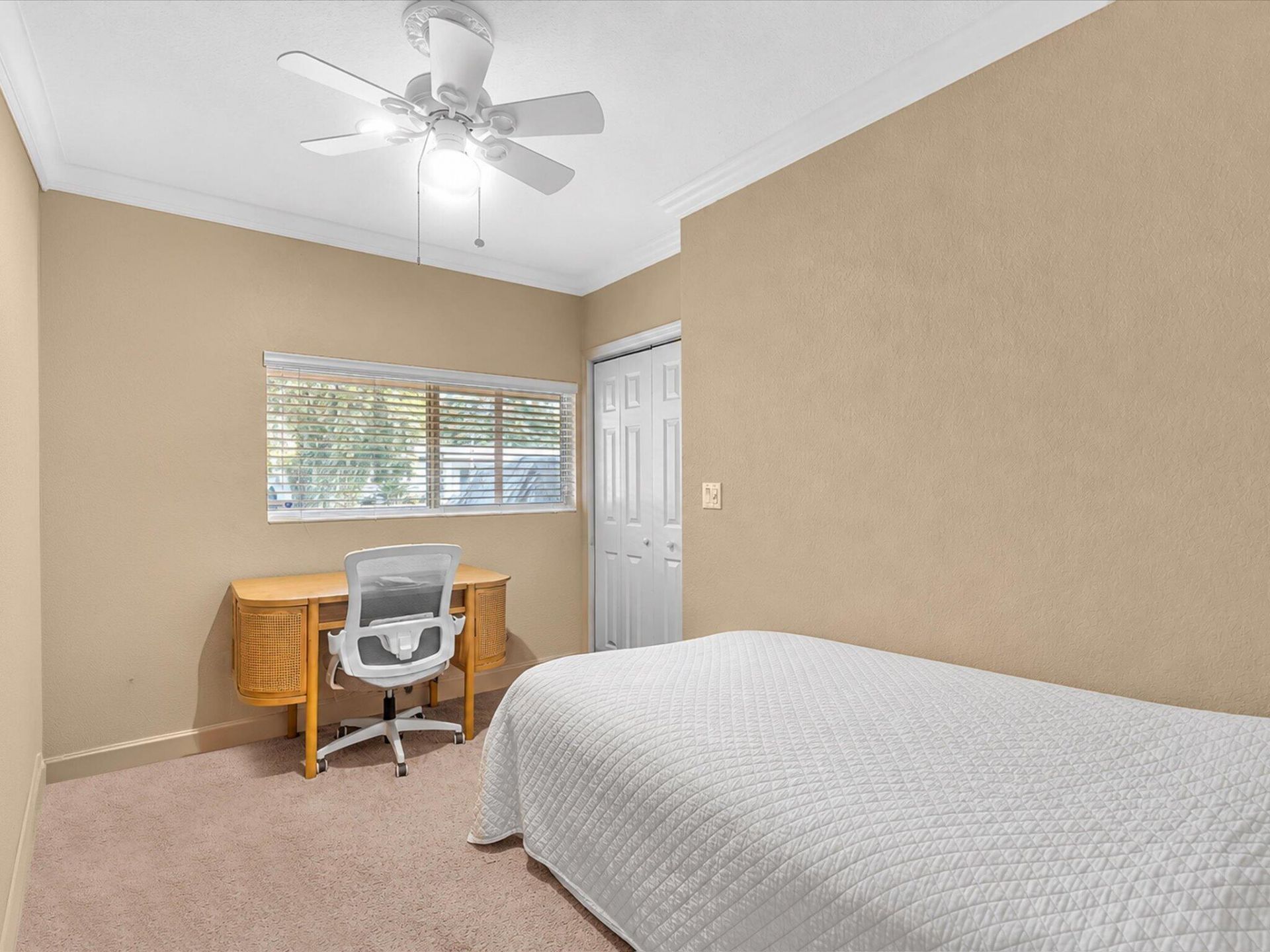 11 Forest Hills Lane, Boca Raton, FL 33431 Photo