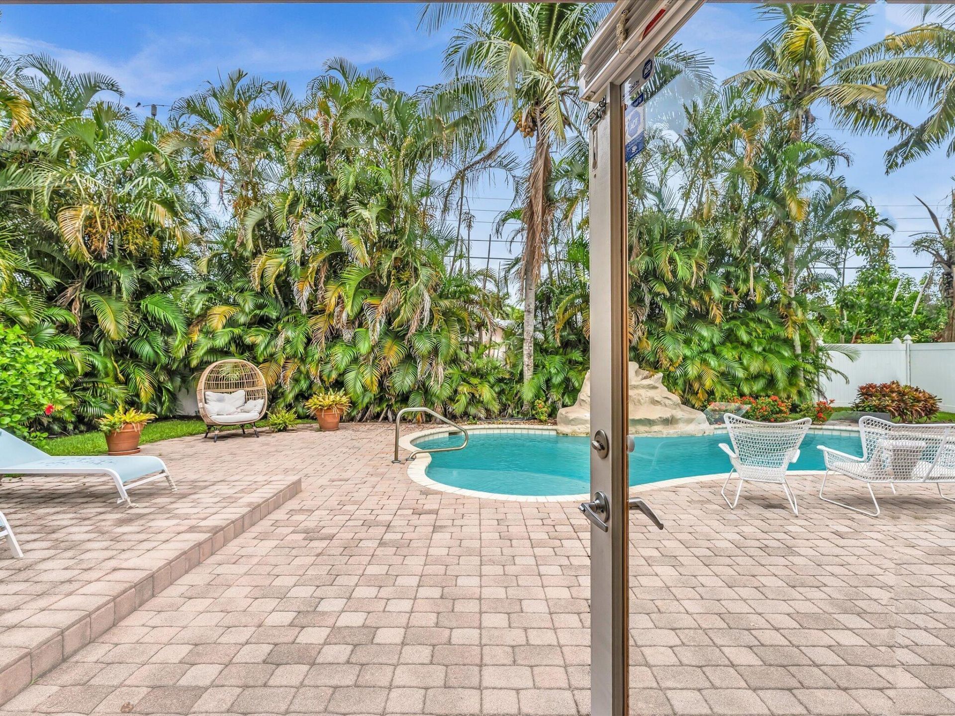 11 Forest Hills Lane, Boca Raton, FL 33431 Photo