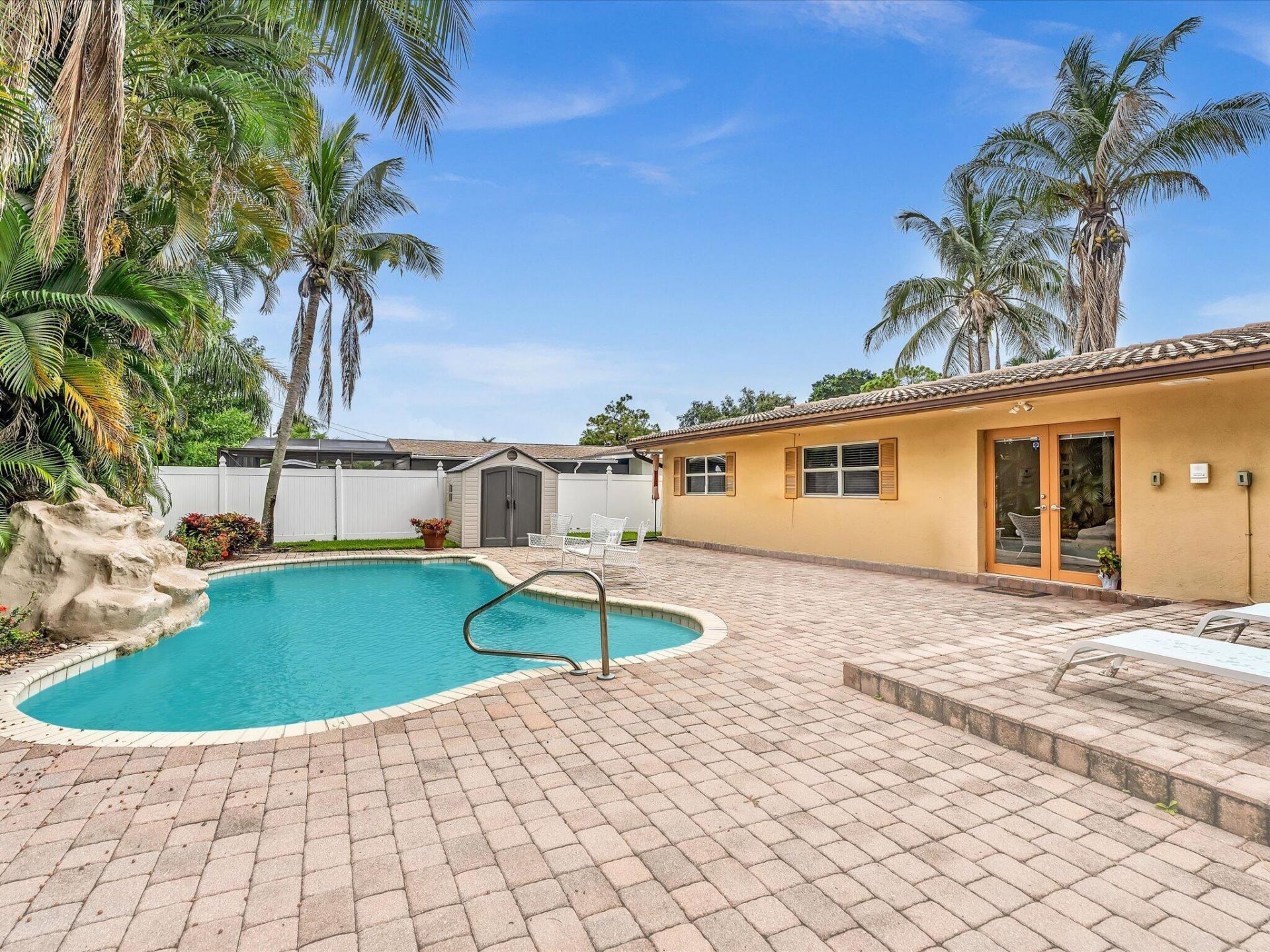 11 Forest Hills Lane, Boca Raton, FL 33431 Photo