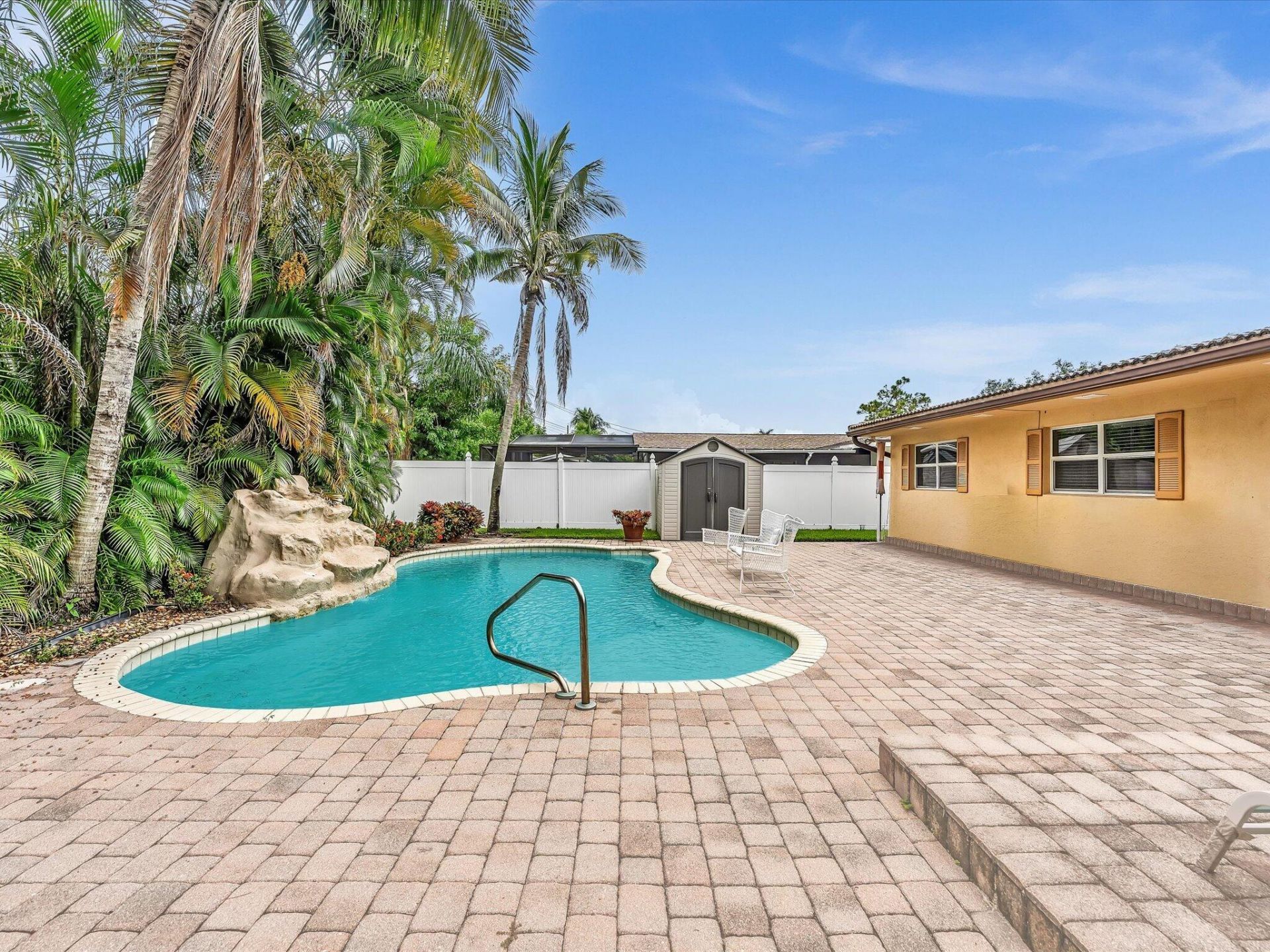 11 Forest Hills Lane, Boca Raton, FL 33431 Photo