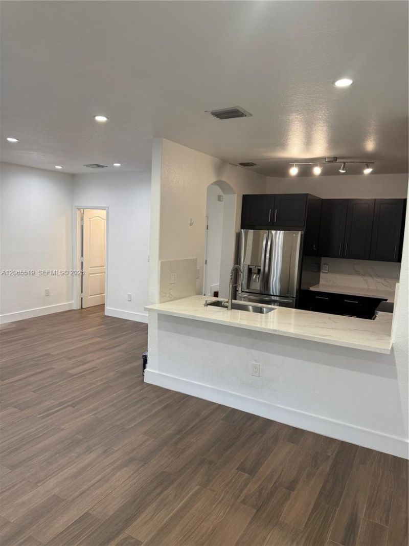15069 SW 9th Way , Miami, FL 33194 Photo