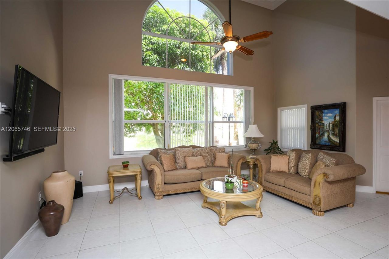843 NW 131st Ave, Sunrise, FL 33325 Photo
