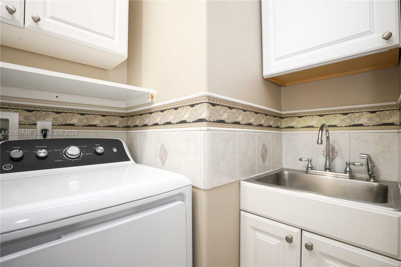 843 NW 131st Ave, Sunrise, FL 33325 Photo