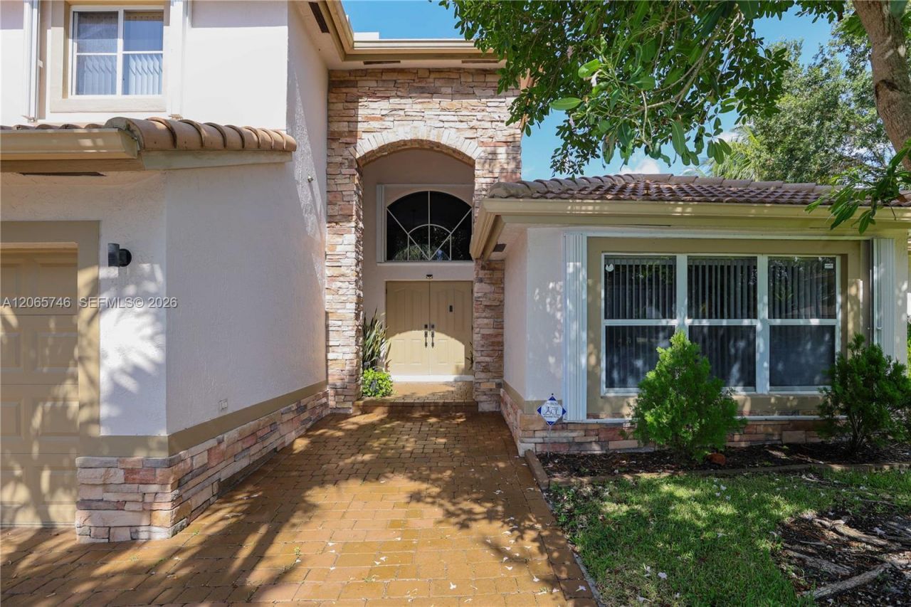 843 NW 131st Ave, Sunrise, FL 33325 Photo