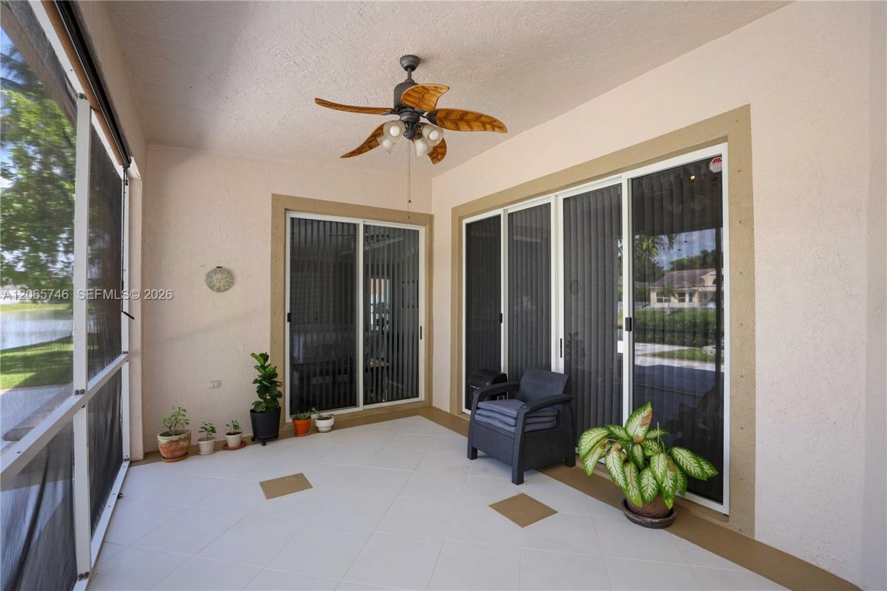 843 NW 131st Ave, Sunrise, FL 33325 Photo
