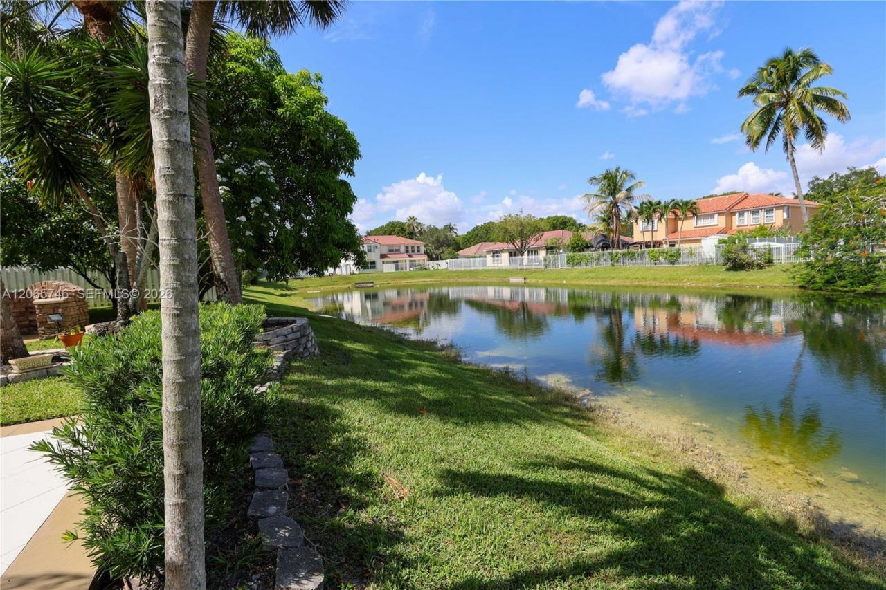 843 NW 131st Ave, Sunrise, FL 33325 Photo