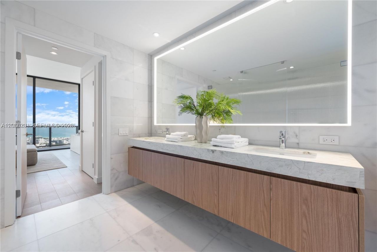 500 Alton, Unit 3304, Miami Beach, FL 33139 Photo