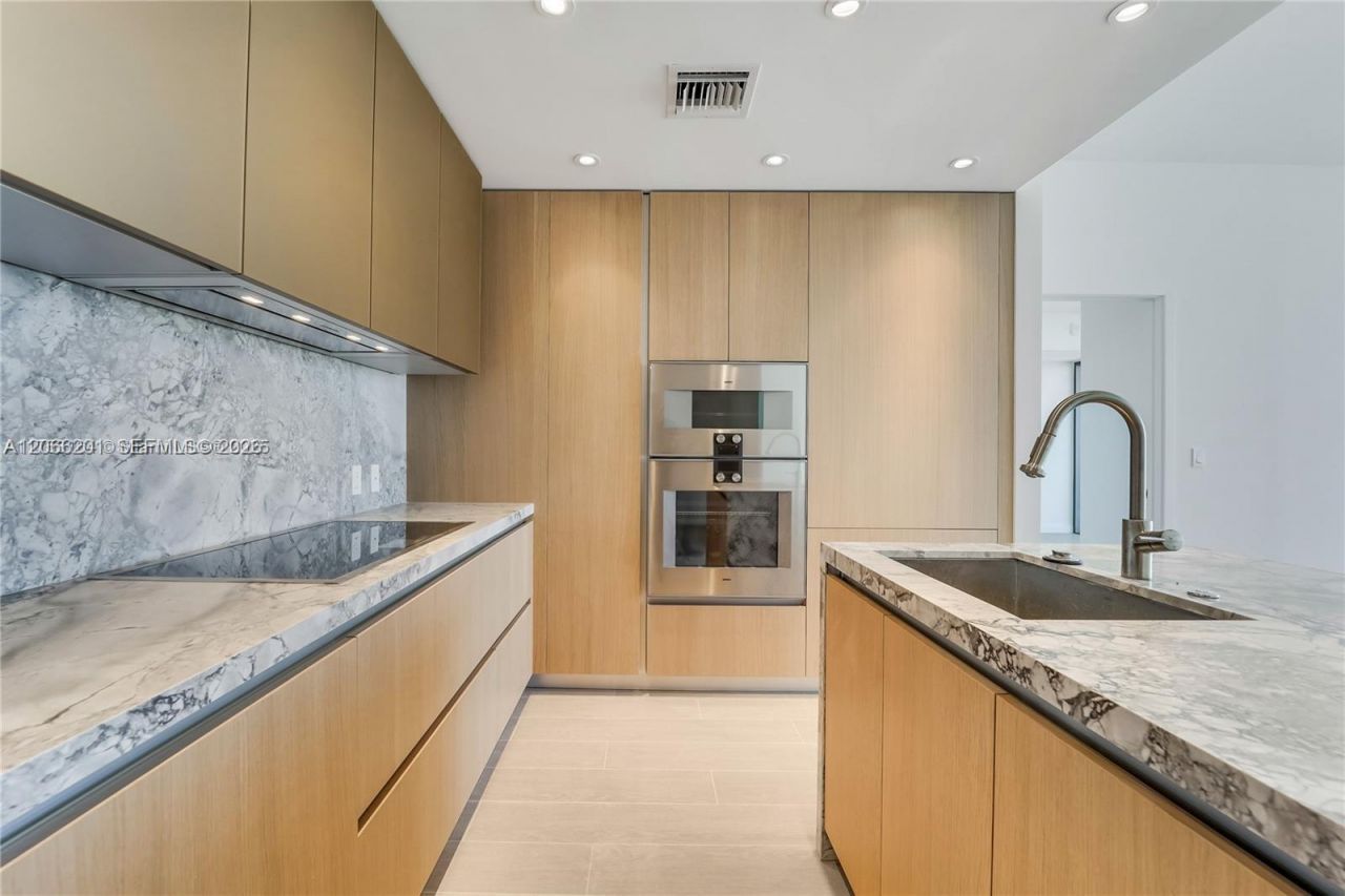 500 Alton, Unit 3304, Miami Beach, FL 33139 Photo