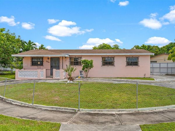 11985 SW 181st Ter, Miami, FL 33177
