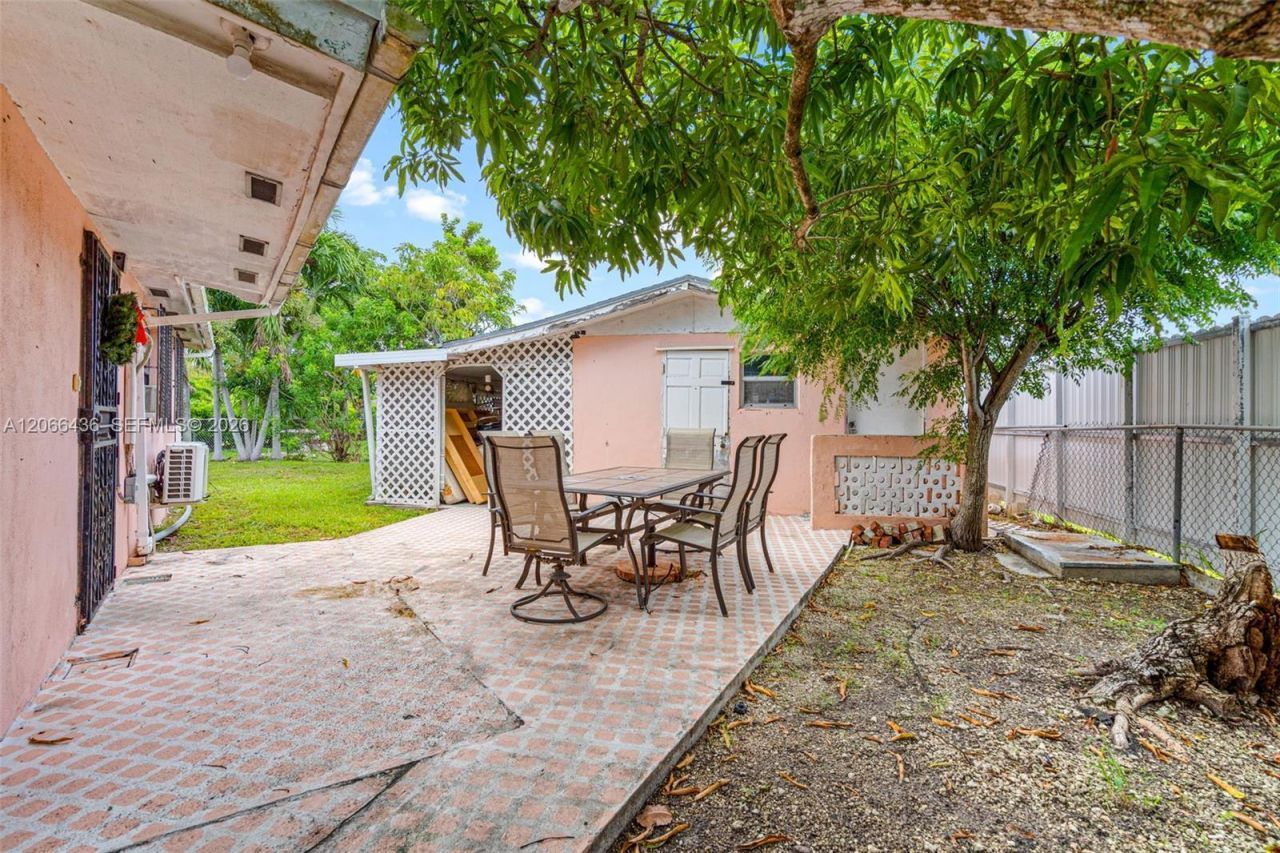 11985 SW 181st Ter, Miami, FL 33177 Photo