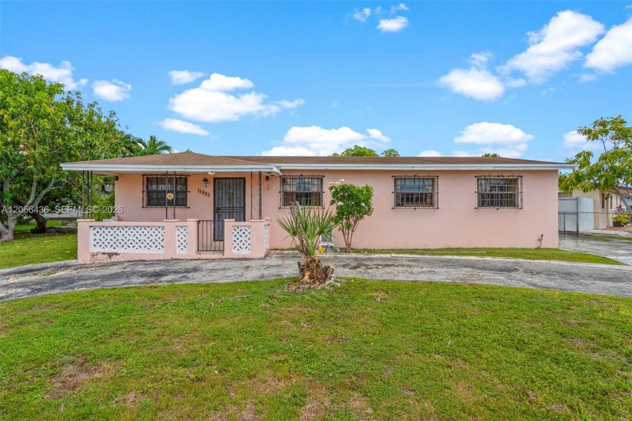 11985 SW 181st Ter, Miami, FL 33177 Photo