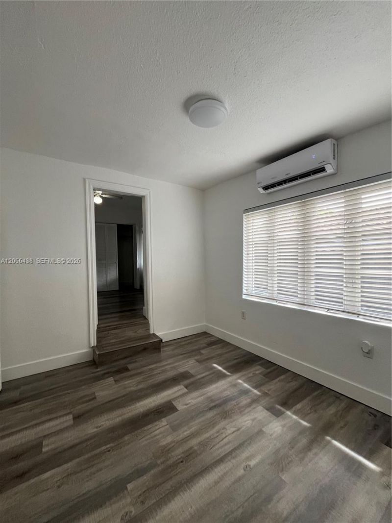 160 W 60th St, Hialeah, FL 33012 Photo