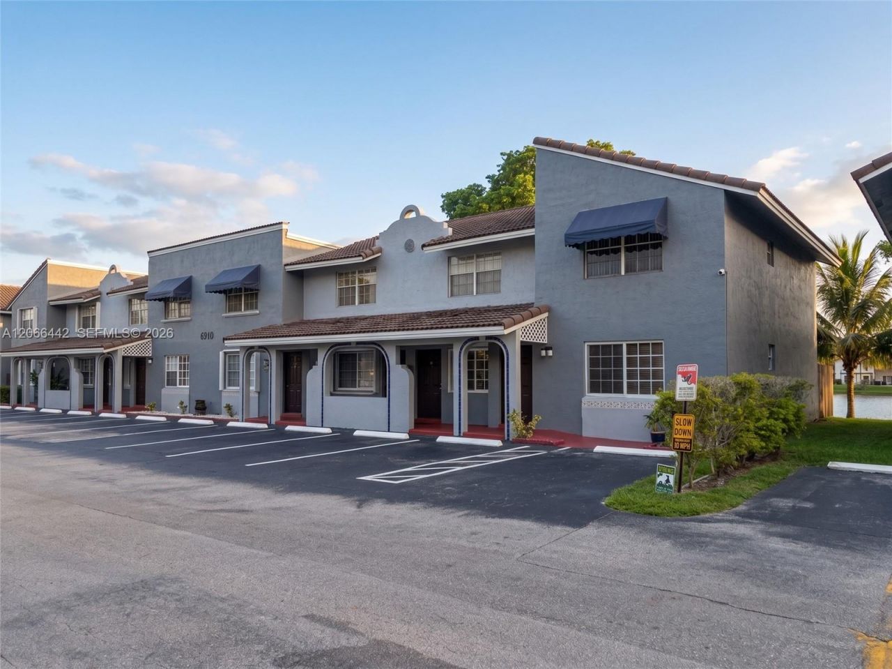 6910 NW 173rd Dr, Unit 1008, Hialeah, FL 33015 Photo