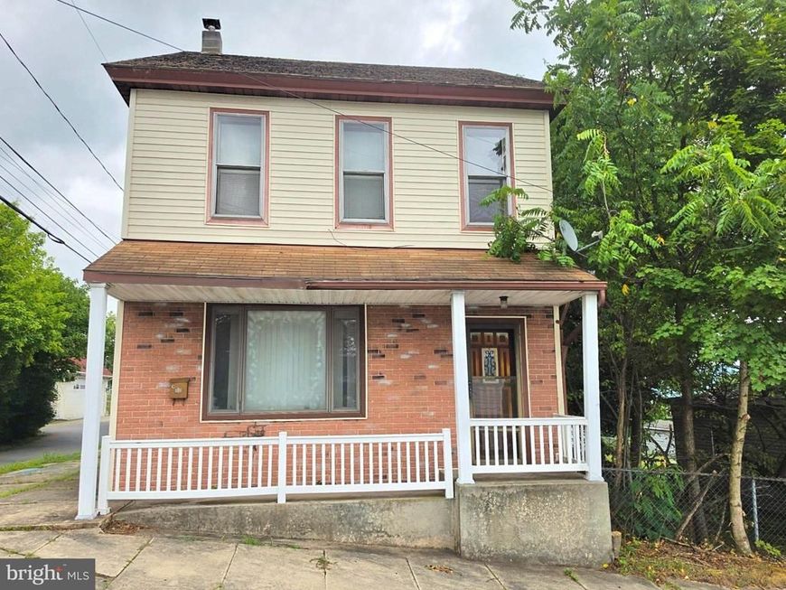 2 E Colliery Avenue , Tower City, PA 17980 Main Photo