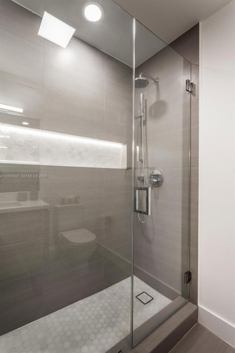 3470 E Coast Ave , Unit H2409, Miami, FL 33137 Photo