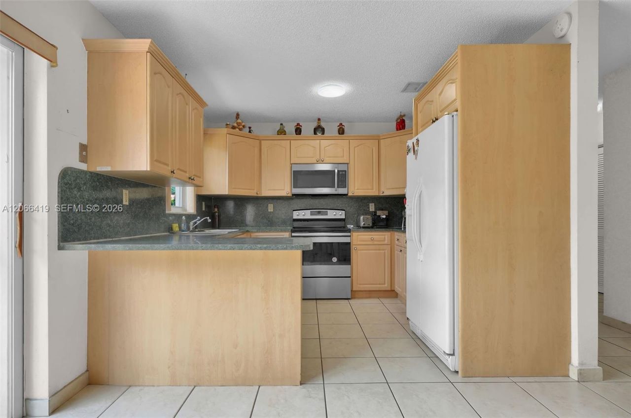 2306 SW 58th Ct, Miami, FL 33155 Photo