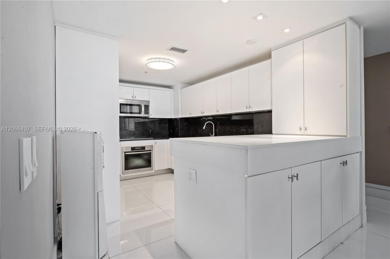 6899 Collins Ave, Unit 702, Miami Beach, FL 33141 Photo