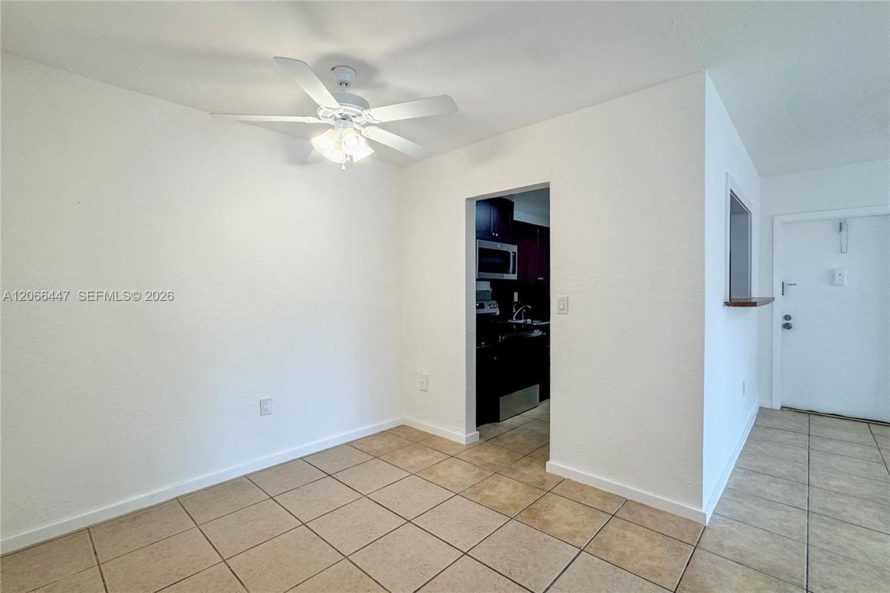 13898 SW 90th Ave , Unit 204-EE, Miami, FL 33176 Photo