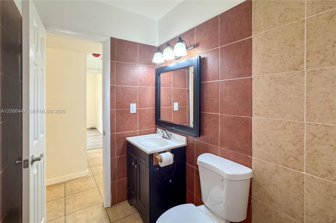 13898 SW 90th Ave , Unit 204-EE, Miami, FL 33176 Photo