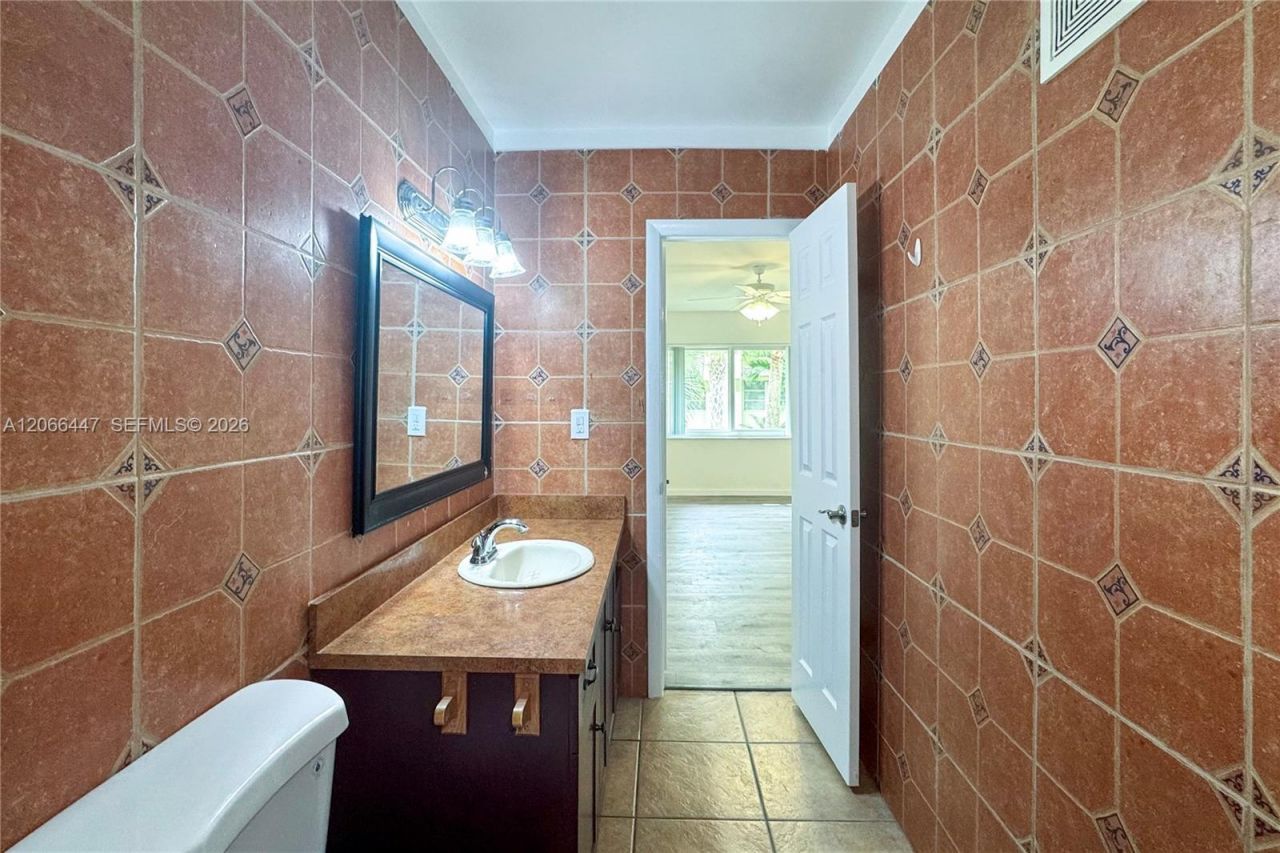 13898 SW 90th Ave , Unit 204-EE, Miami, FL 33176 Photo