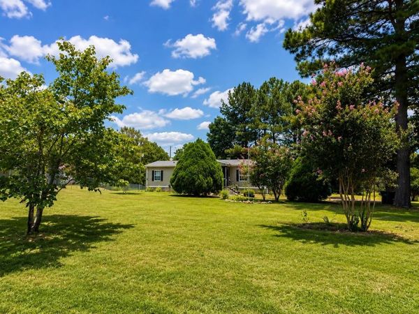 12412 Hood Rd, Bauxite, AR 72011