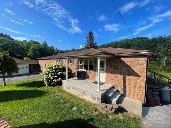 202 Tabor Rd, Bluefield, WV 24701