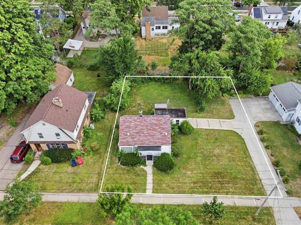 3902 Winnemac Avenue, Madison, WI 53711