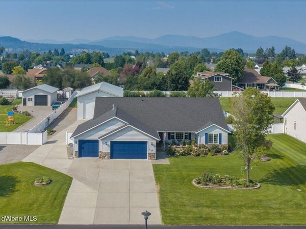 2644 W Falling Star LOOP, Post Falls, ID 83854