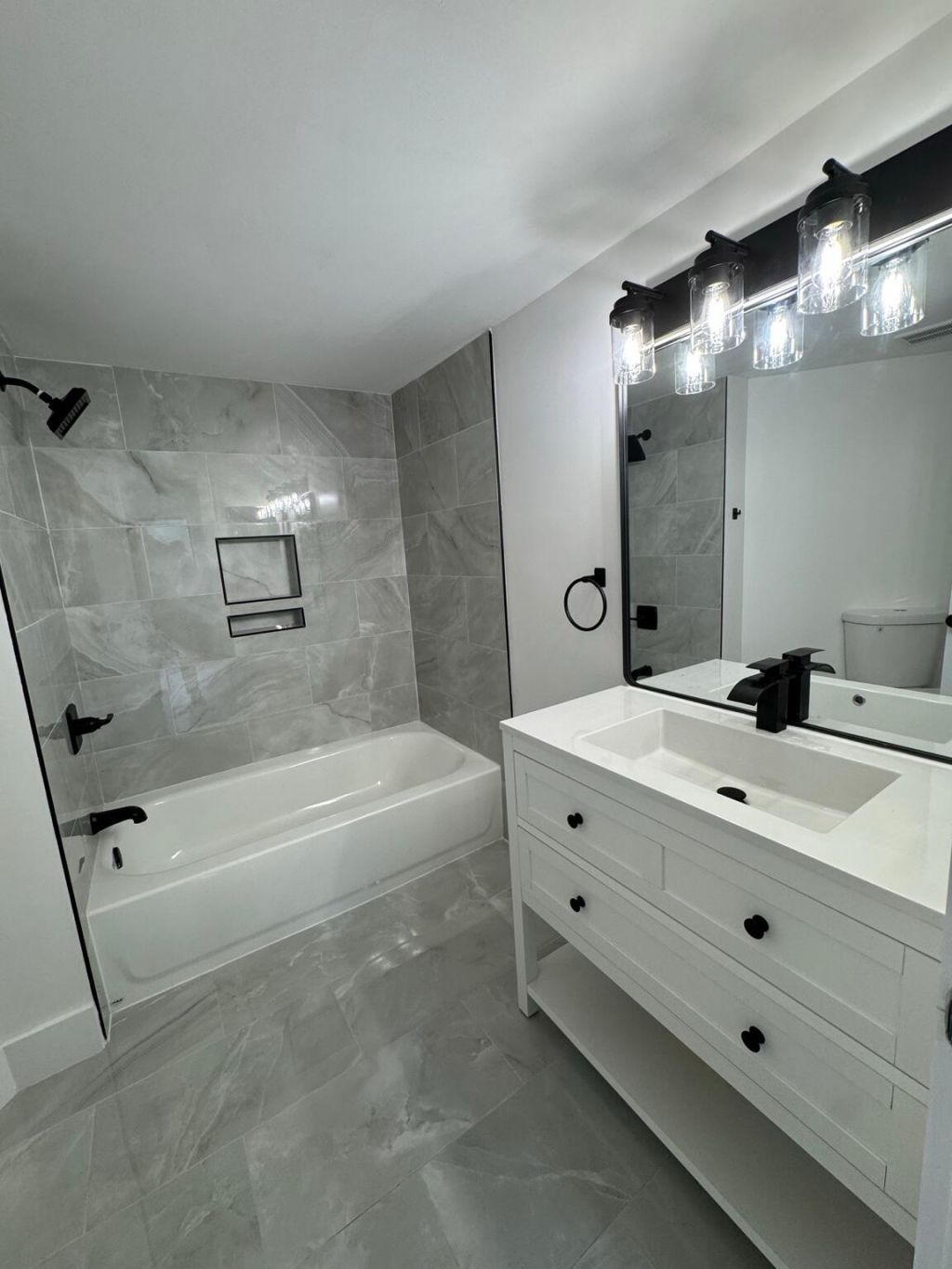 10229 NW 9th St Circle, Unit 103, Miami, FL 33172 Photo