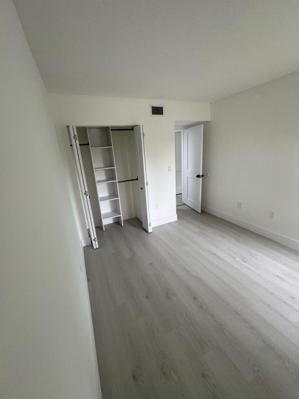 10229 NW 9th St Circle, Unit 103, Miami, FL 33172 Photo