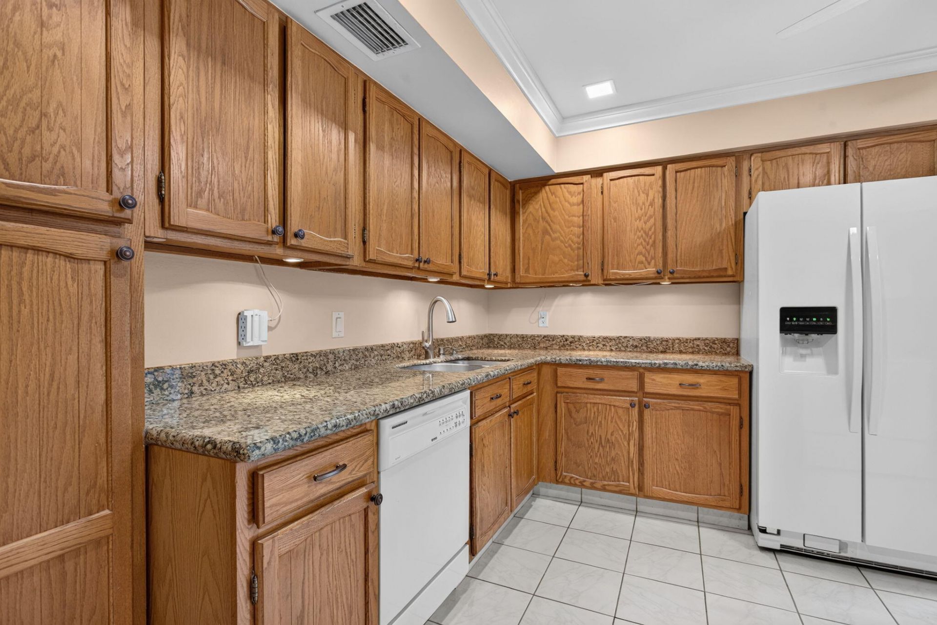 6421 Pumpkin Seed Circle, Unit 217, Boca Raton, FL 33433 Photo