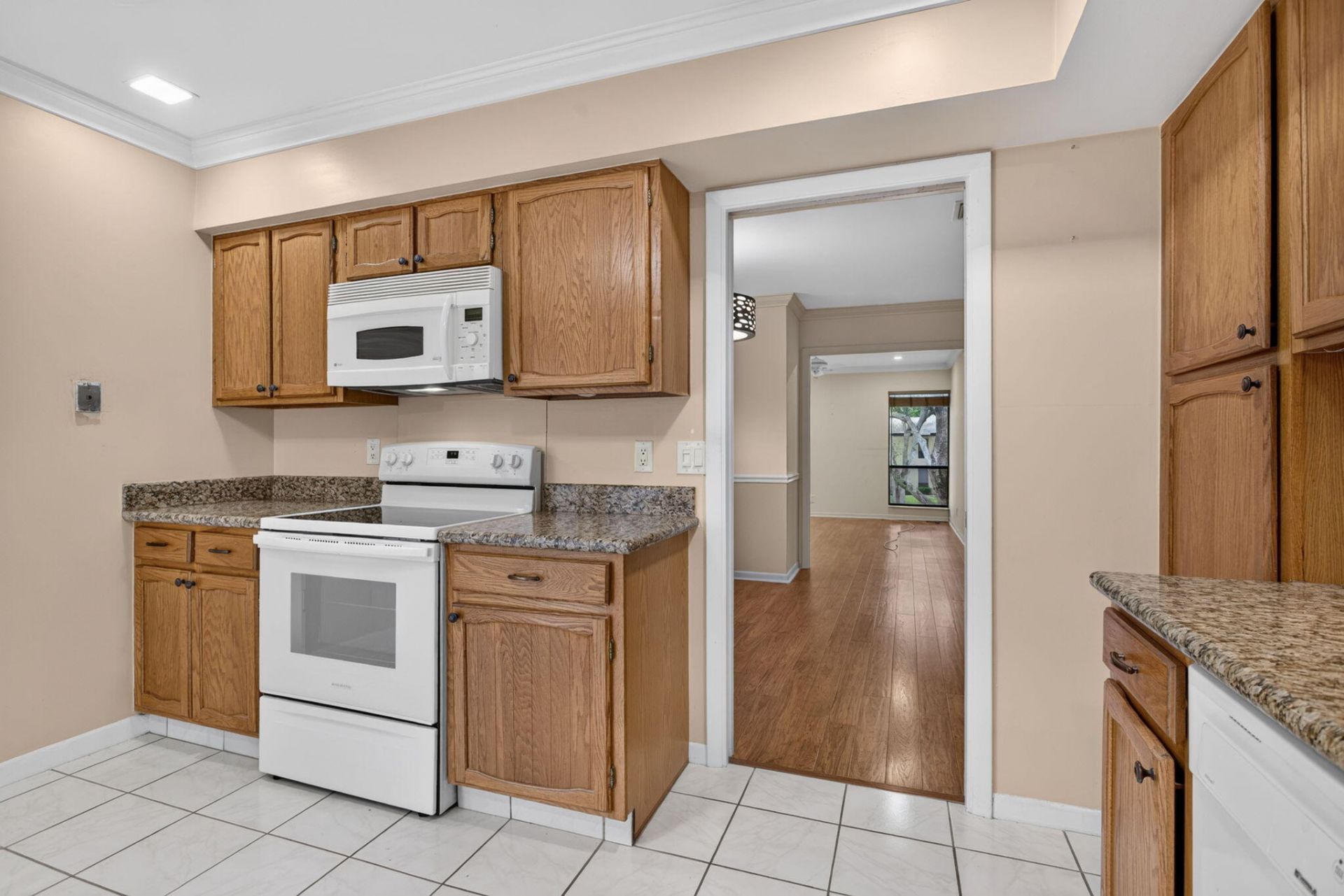 6421 Pumpkin Seed Circle, Unit 217, Boca Raton, FL 33433 Photo