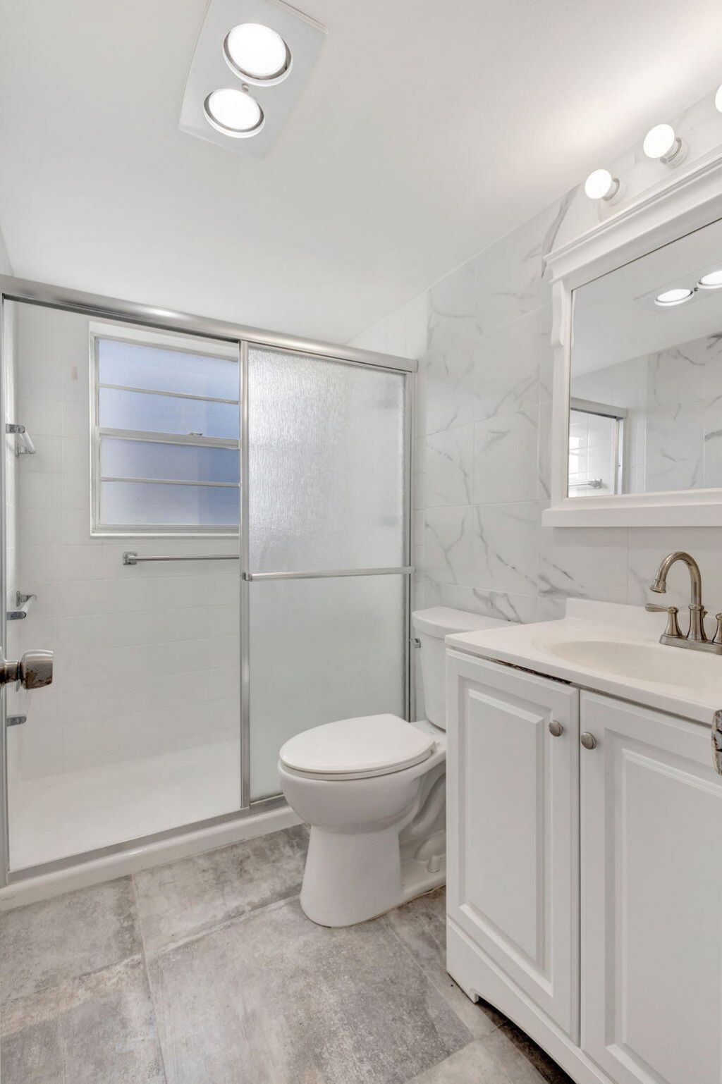 121 Bedford E, West Palm Beach, FL 33417 Photo