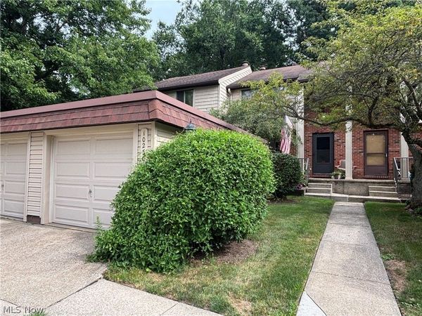 10250 Spinnaker Run, Aurora, OH 44202