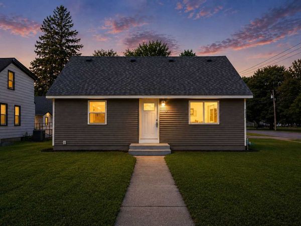 4533 Welcome Avenue N, Crystal, MN 55422