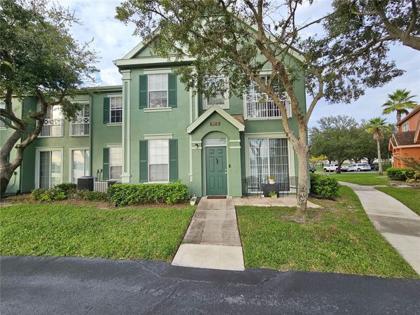 9018 LAKE CHASE ISLAND WAY, Unit 9018, TAMPA, FL 33626