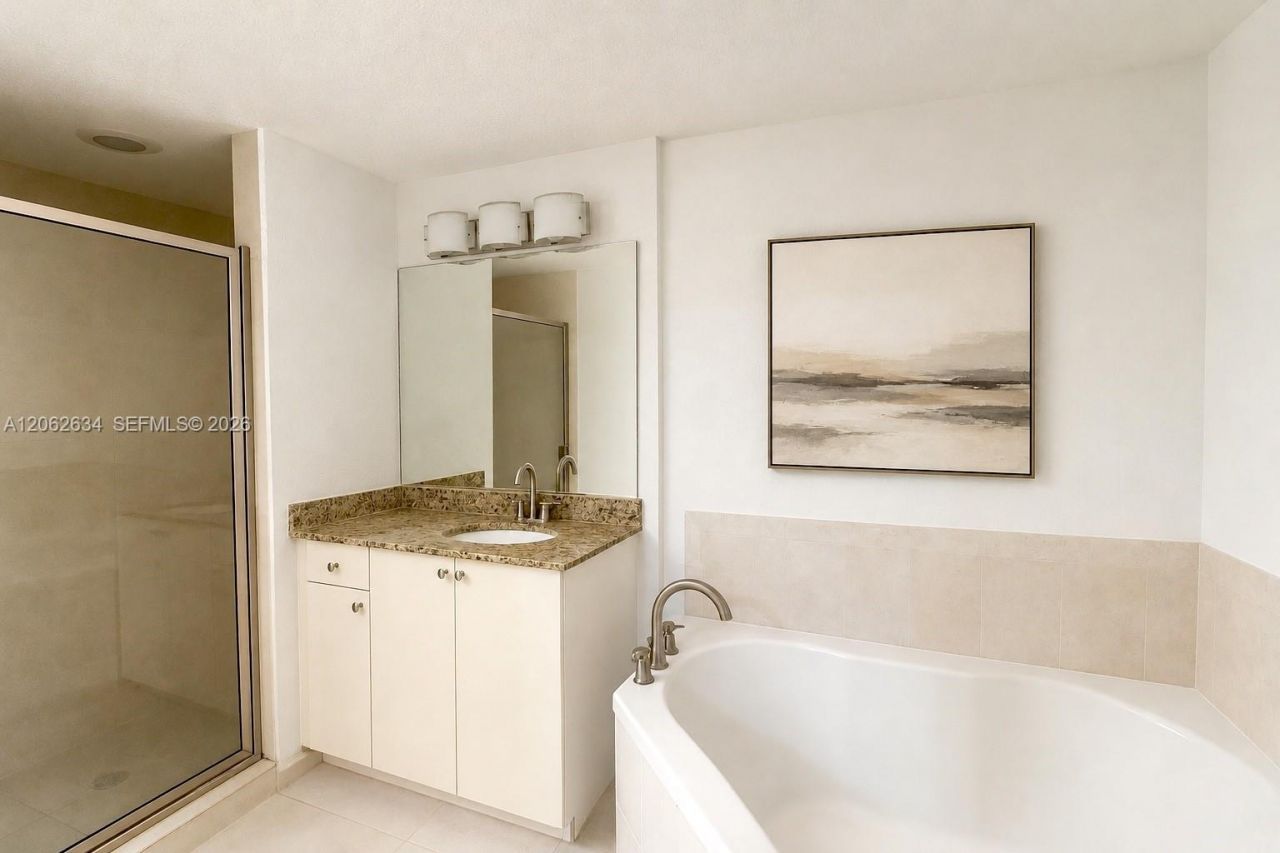 1830 Radius Dr , Unit 308, Hollywood, FL 33020 Photo
