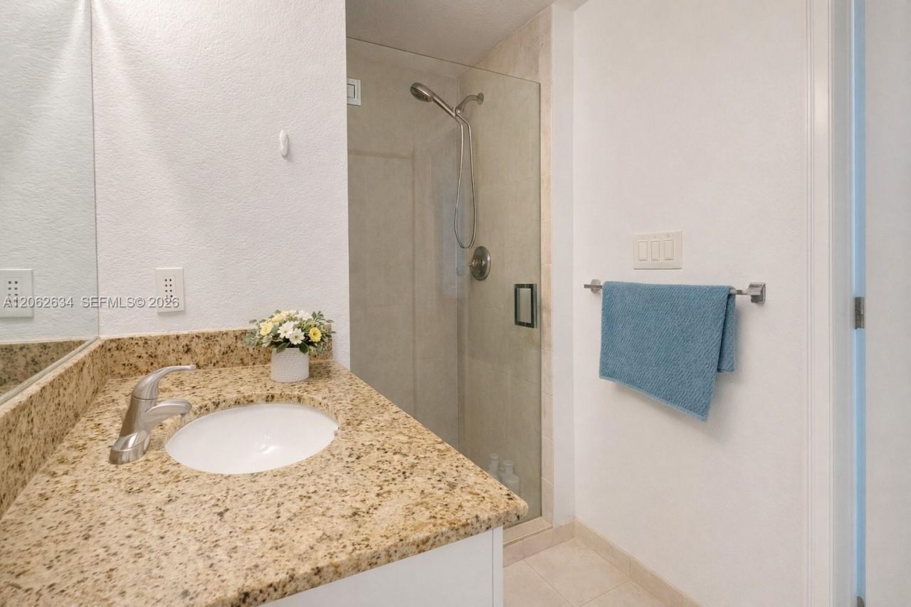 1830 Radius Dr , Unit 308, Hollywood, FL 33020 Photo