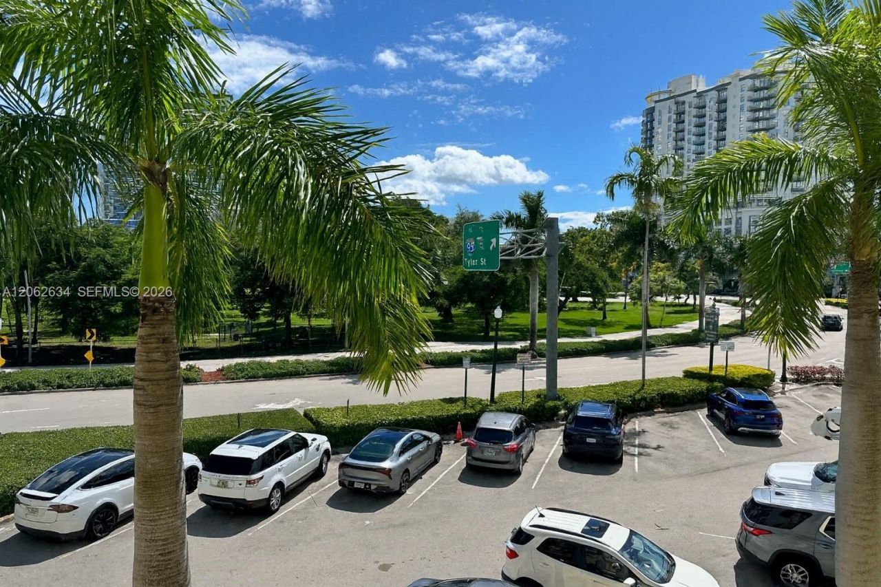 1830 Radius Dr , Unit 308, Hollywood, FL 33020 Photo