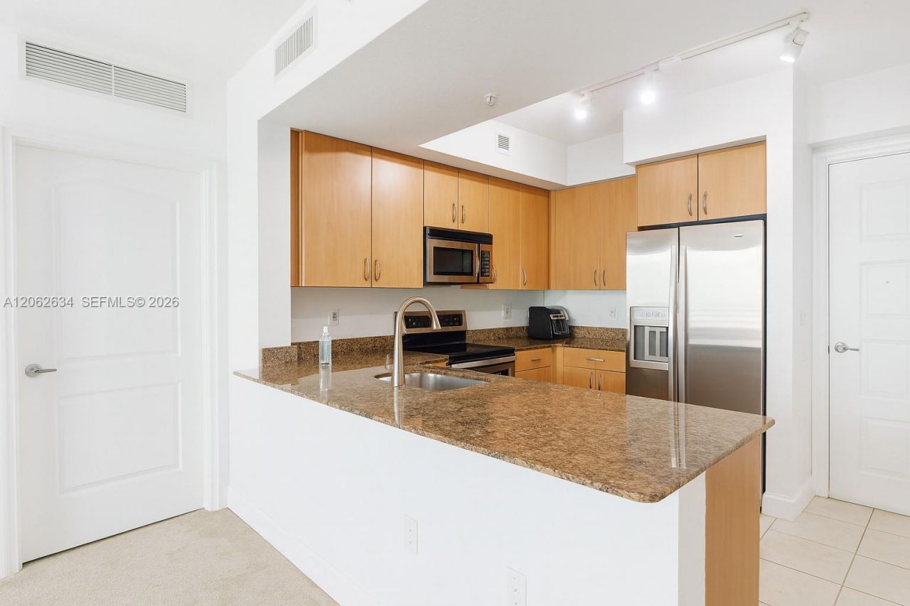 1830 Radius Dr , Unit 308, Hollywood, FL 33020 Photo