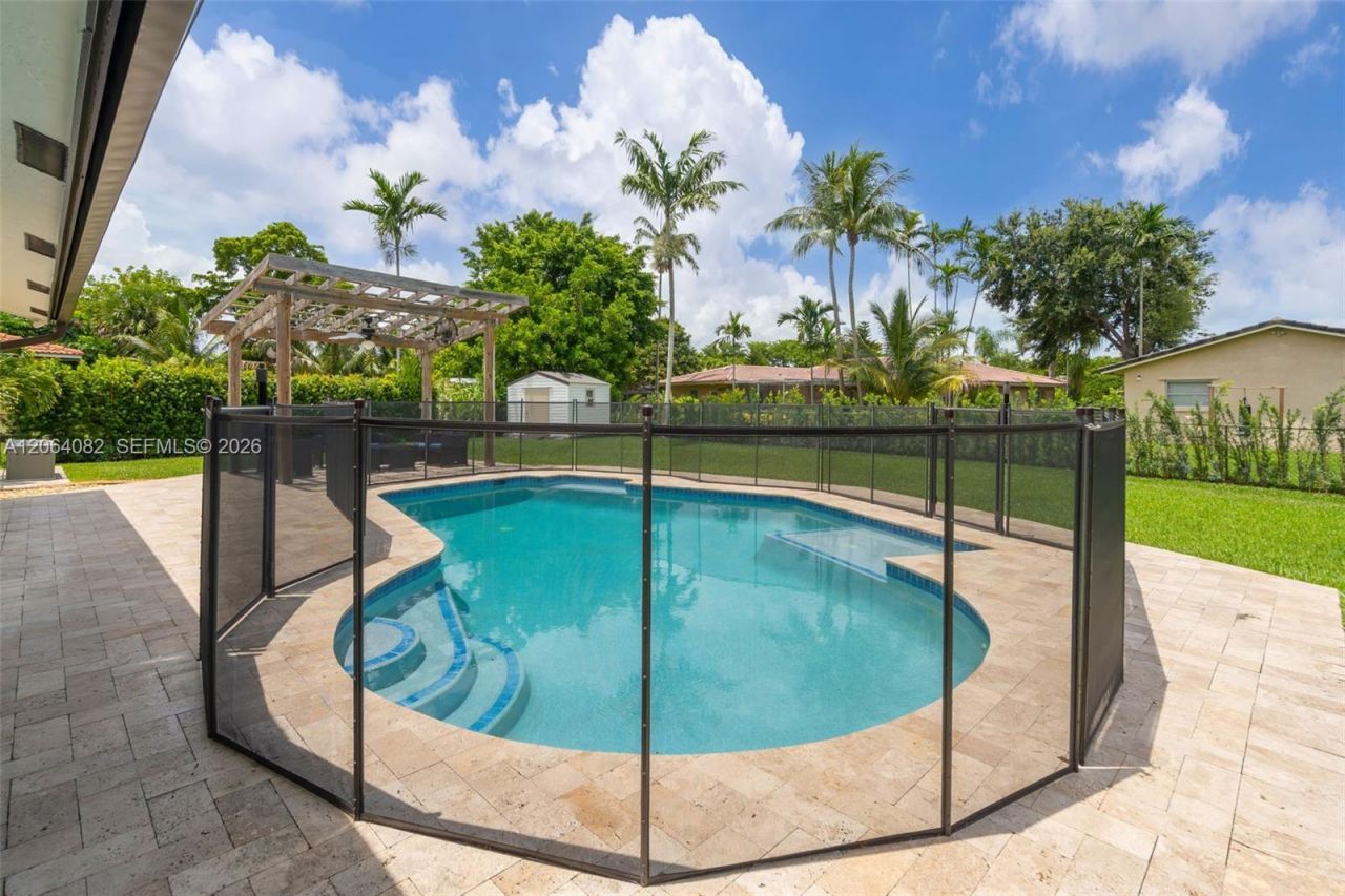 10661 NW 43rd Ct, Coral Springs, FL 33065 Photo