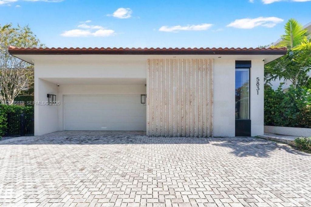 5831 Alton Rd , Miami Beach, FL 33140 Photo